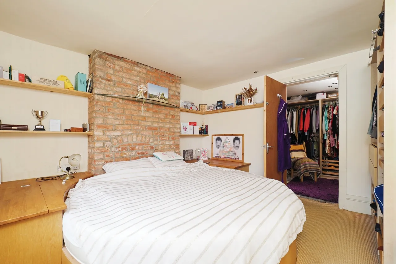 Main Street, Nottingham, NG13, photo 9