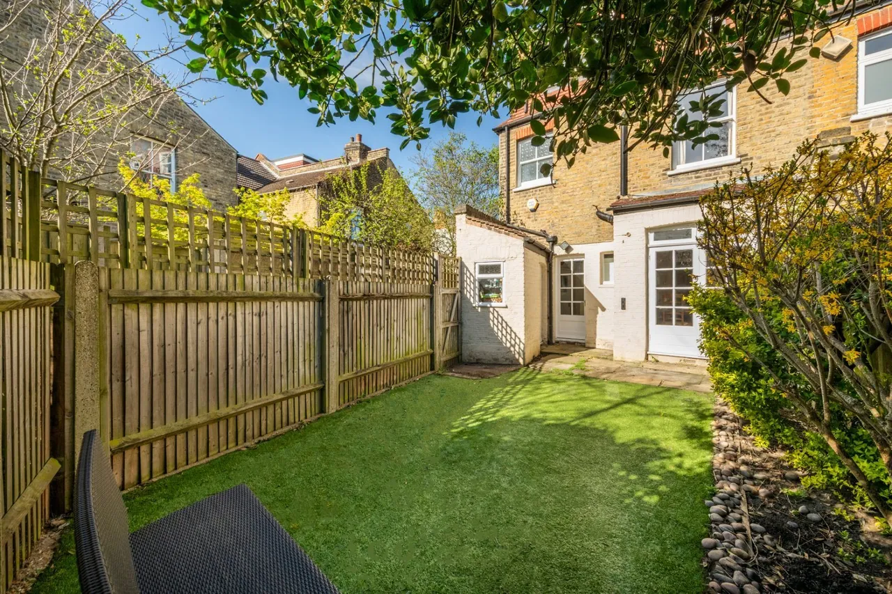 Oaklands Road, East Sheen, SW14, photo 17