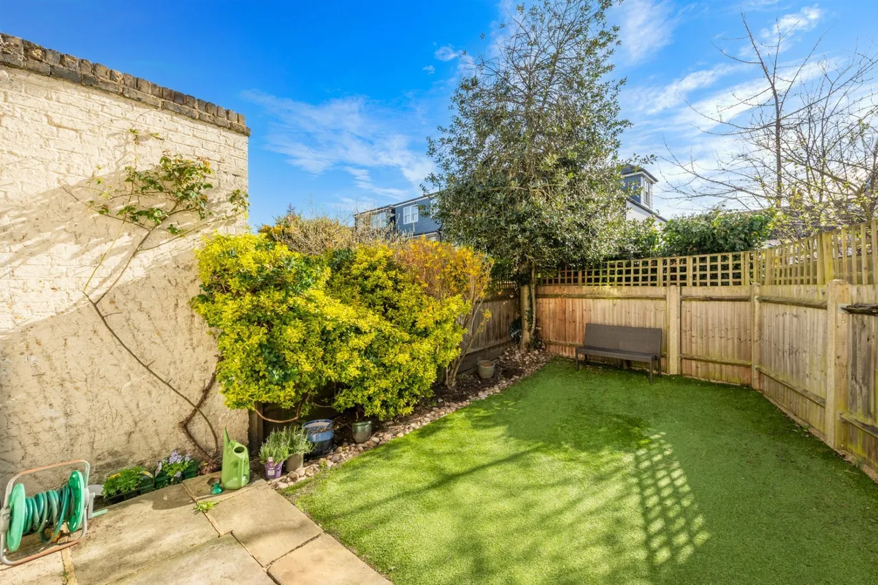 Oaklands Road, East Sheen, SW14, photo 18