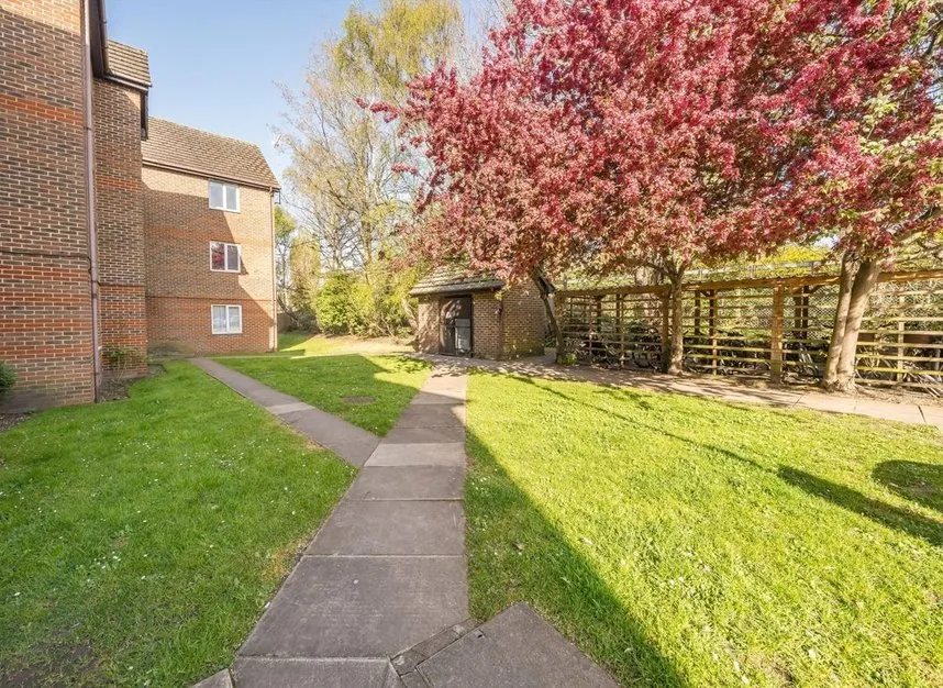 John Austin Close, Kingston Upon Thames, KT2, photo 6