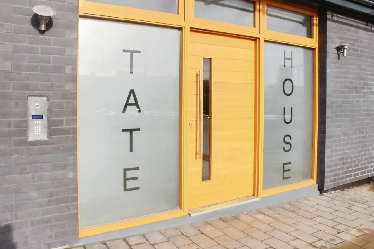 Tate House, New York Road, photo 10