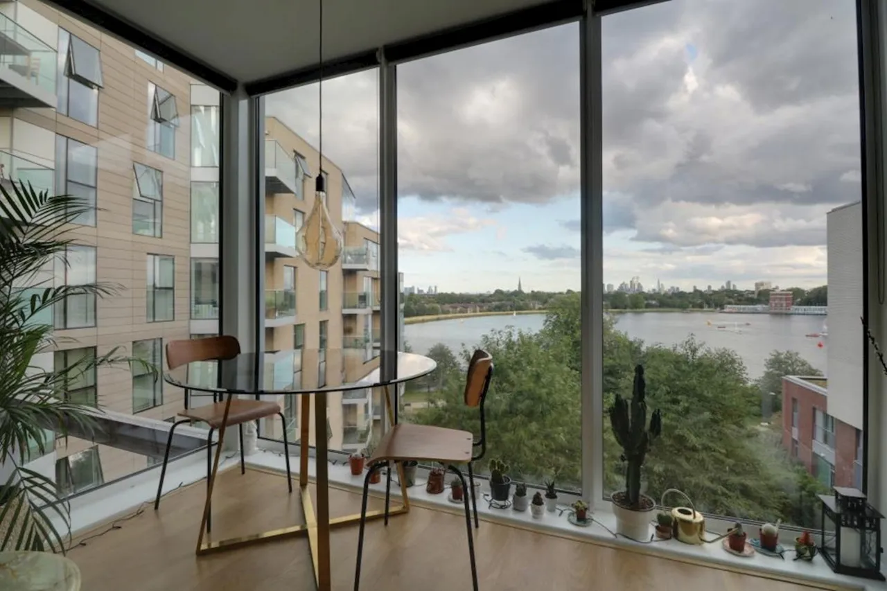 1 bed flat to rent, Aqua Apartments, N4