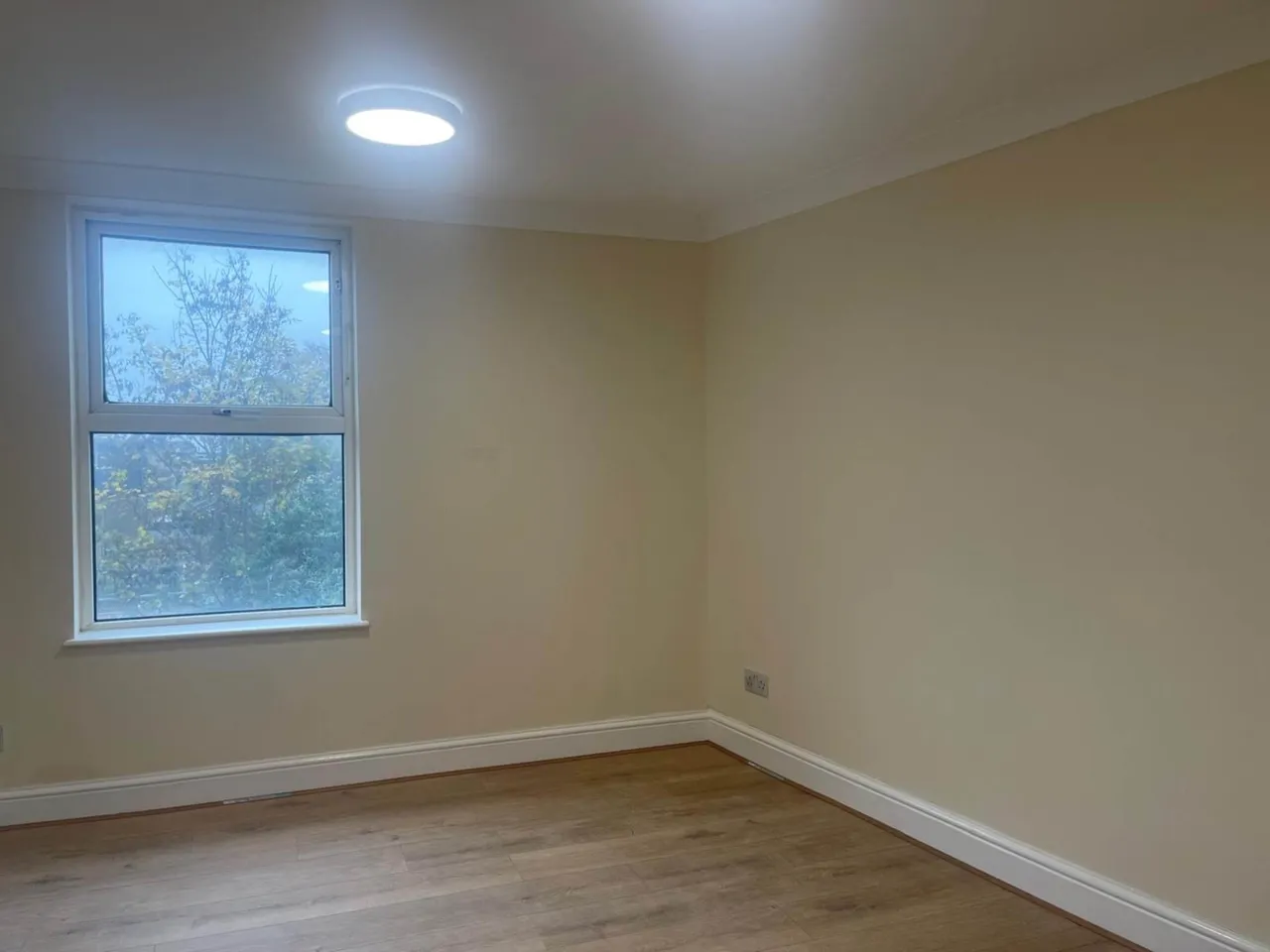 High Road, Leytonstone, E11 3AJ, photo 5