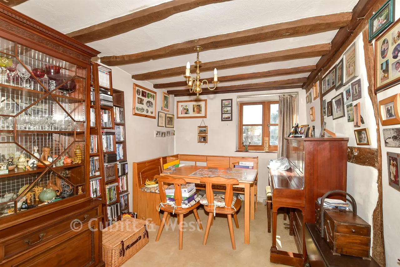 Church Hill, Pulborough, RH20, photo 4