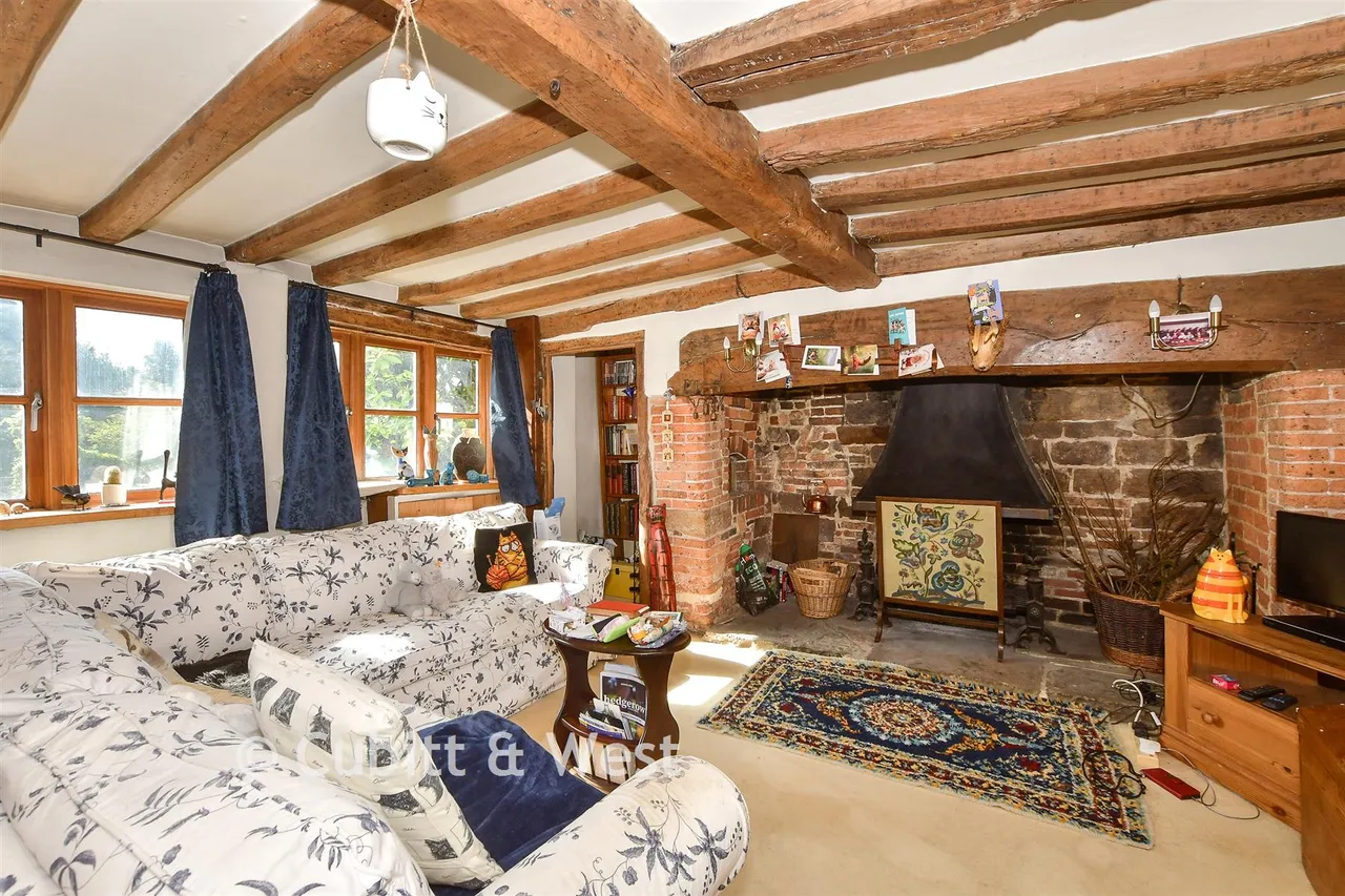 Church Hill, Pulborough, RH20, photo 2