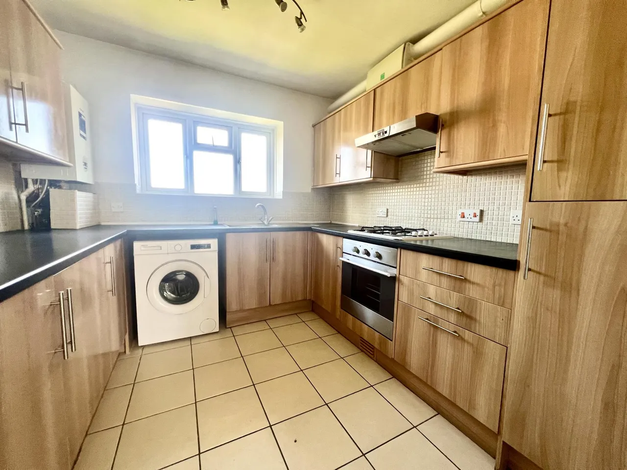 Darrell Close, Slough, SL3, photo 12