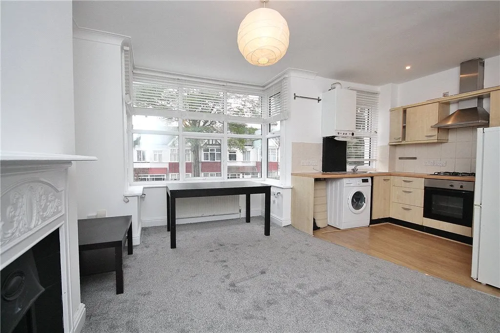 Northfield Avenue, Ealing, W13, photo 5