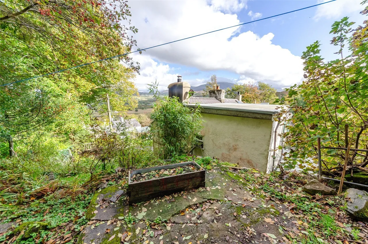 Cwm-y-Glo, Caernarfon, LL55, photo 10
