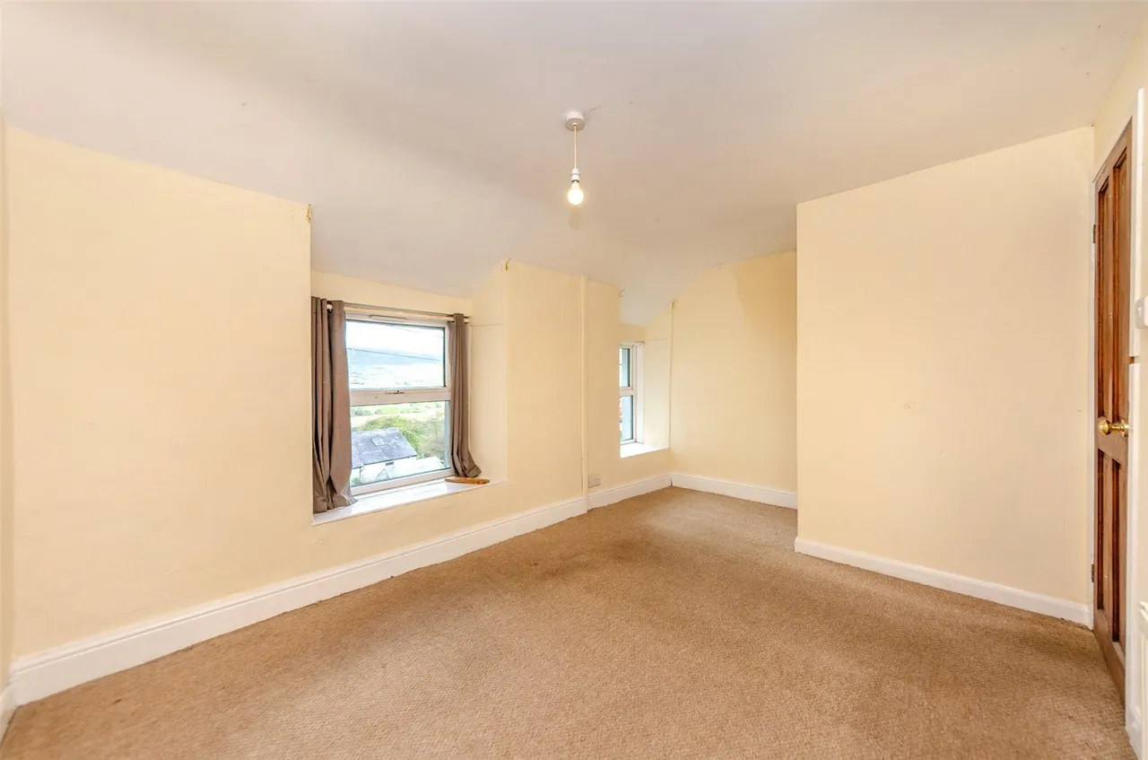 Cwm-y-Glo, Caernarfon, LL55, photo 7