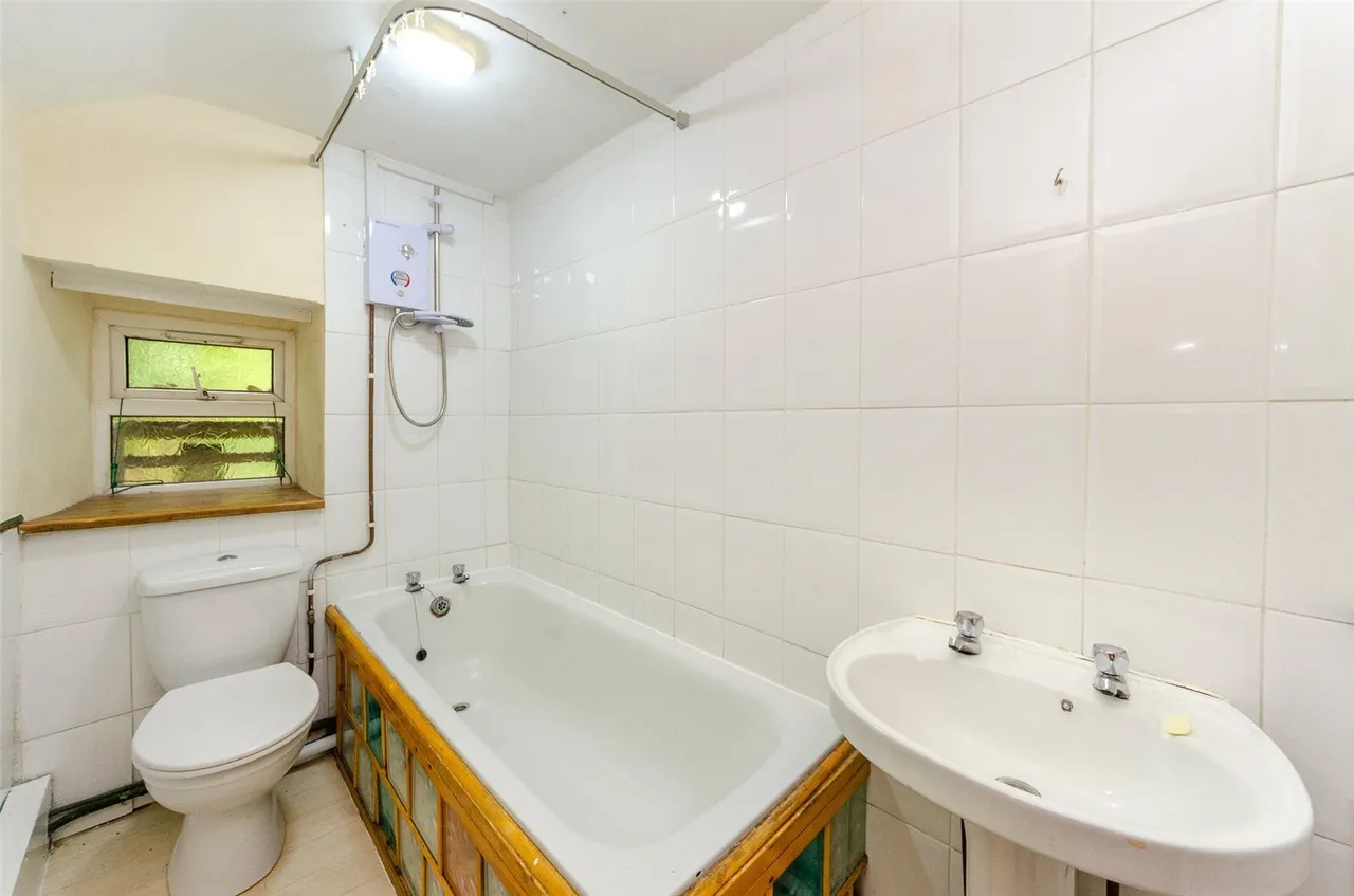 Cwm-y-Glo, Caernarfon, LL55, photo 9