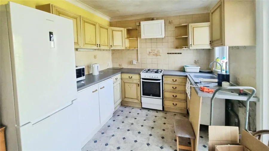 Hawthorn Road, Bognor Regis, PO21, photo 5