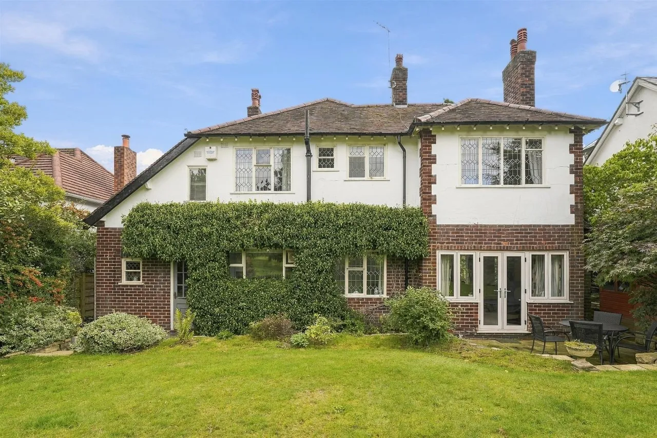 Macclesfield Road, Prestbury, SK10, photo 18