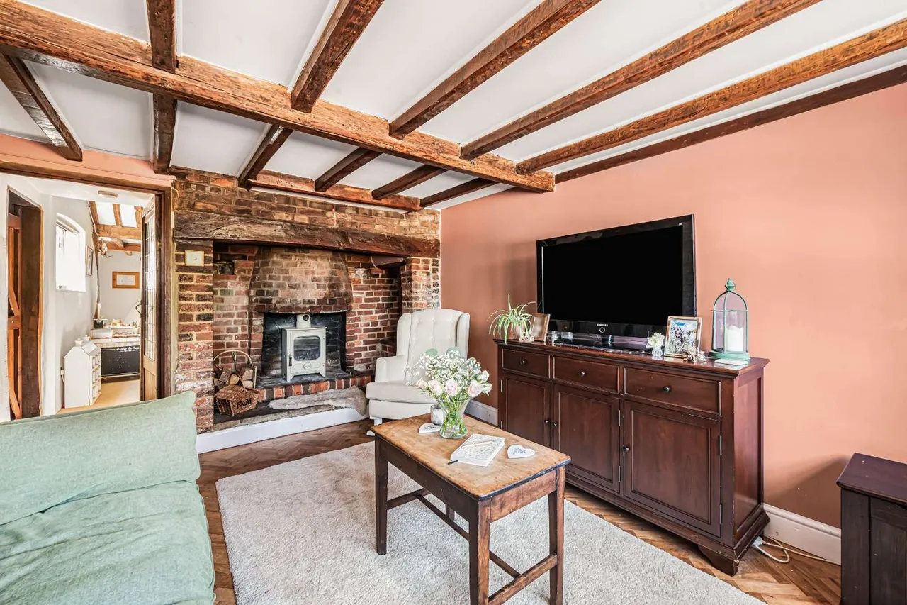 Petworth Road, Wisborough Green, Billingshurst, West Sussex, RH14 0DR, photo 9