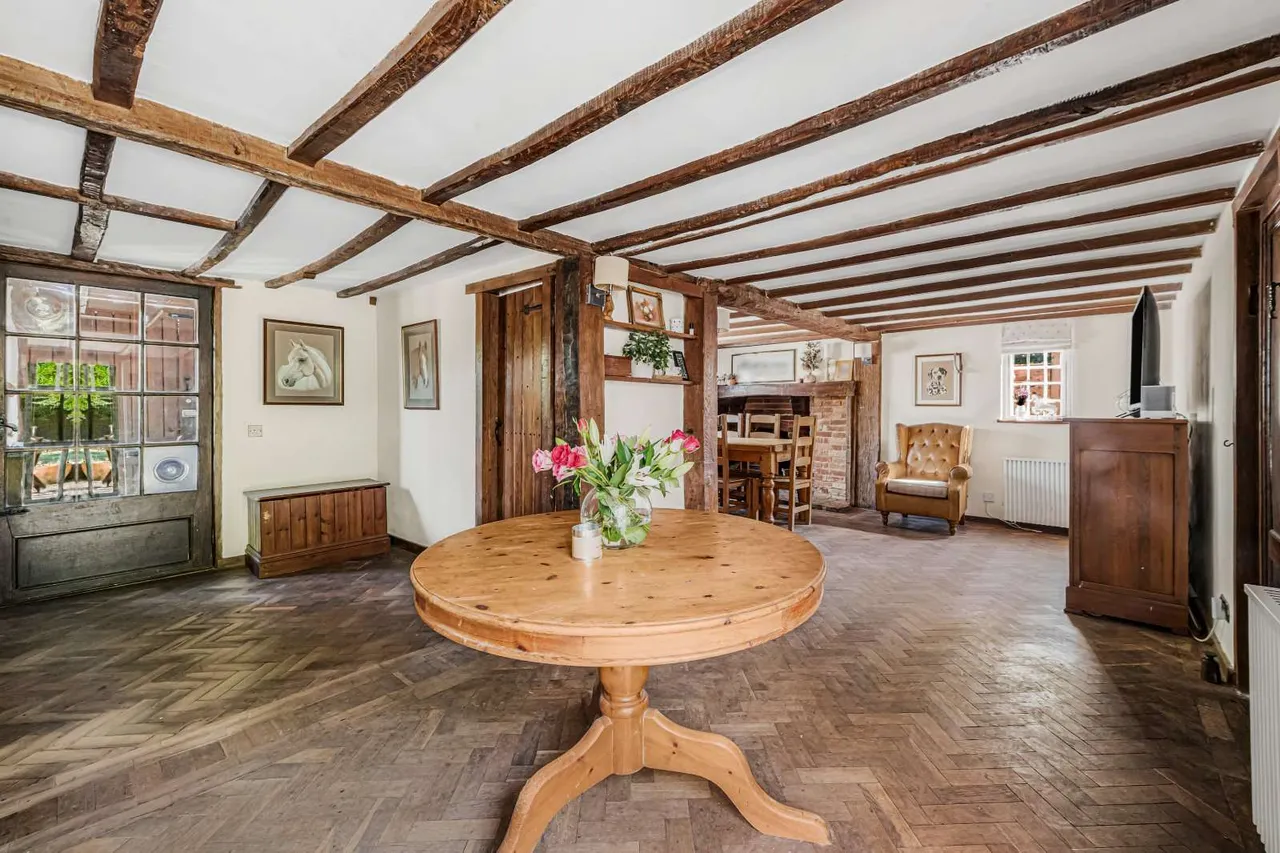 Petworth Road, Wisborough Green, Billingshurst, West Sussex, RH14 0DR, photo 6