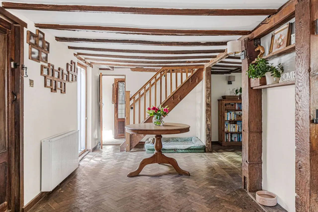 Petworth Road, Wisborough Green, Billingshurst, West Sussex, RH14 0DR, photo 2