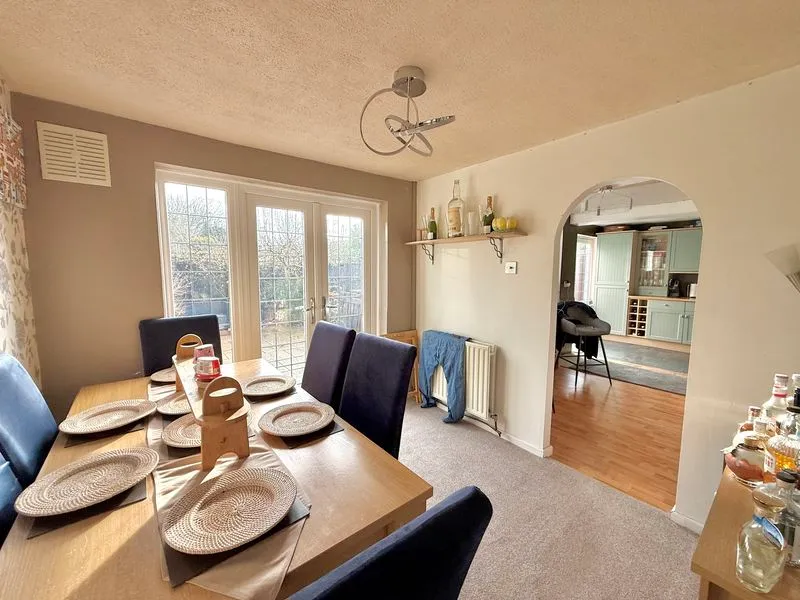 Luton Road, Caddington LU1 4AF, photo 6