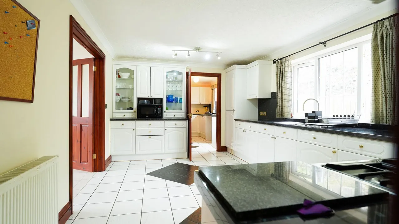 Towyn Road, New Quay, SA45, photo 13