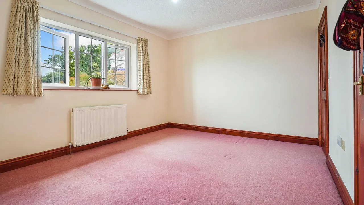 Towyn Road, New Quay, SA45, photo 28