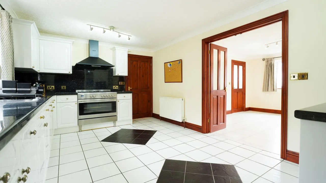 Towyn Road, New Quay, SA45, photo 15