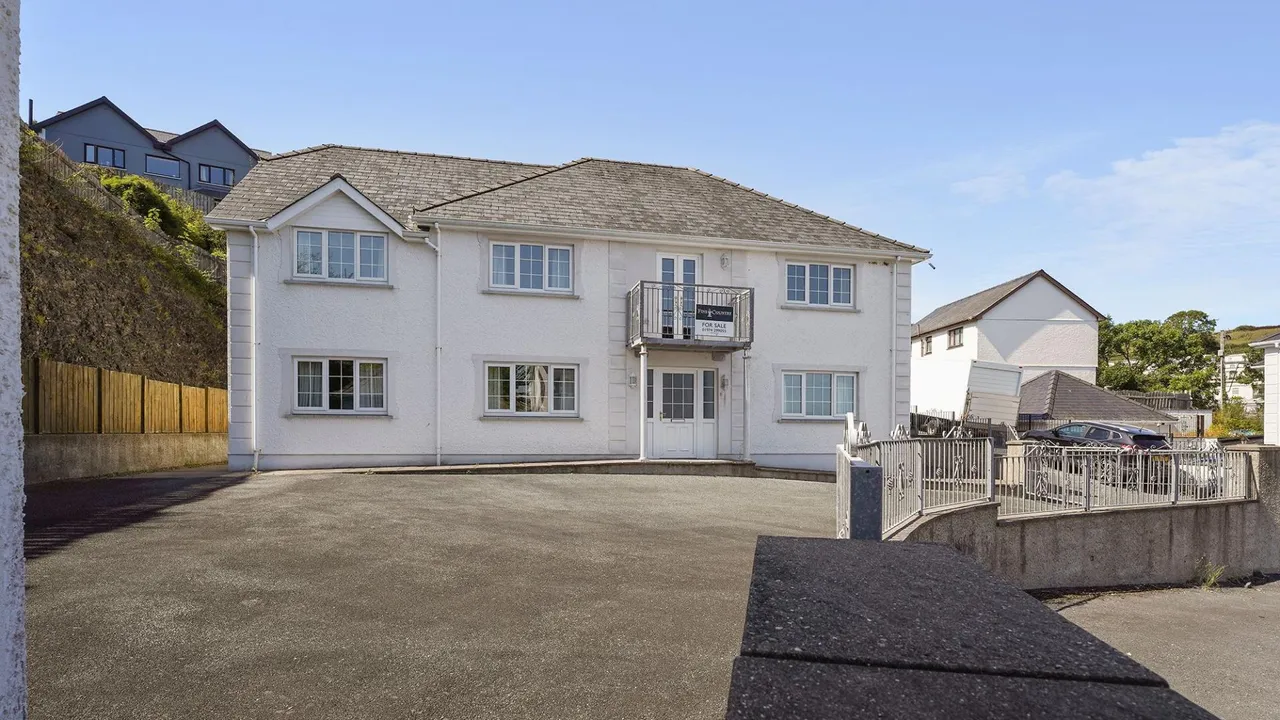 Towyn Road, New Quay, SA45, photo 5