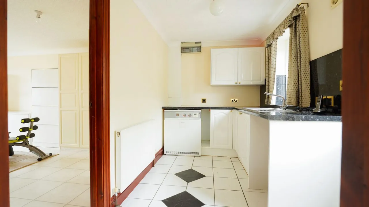 Towyn Road, New Quay, SA45, photo 16