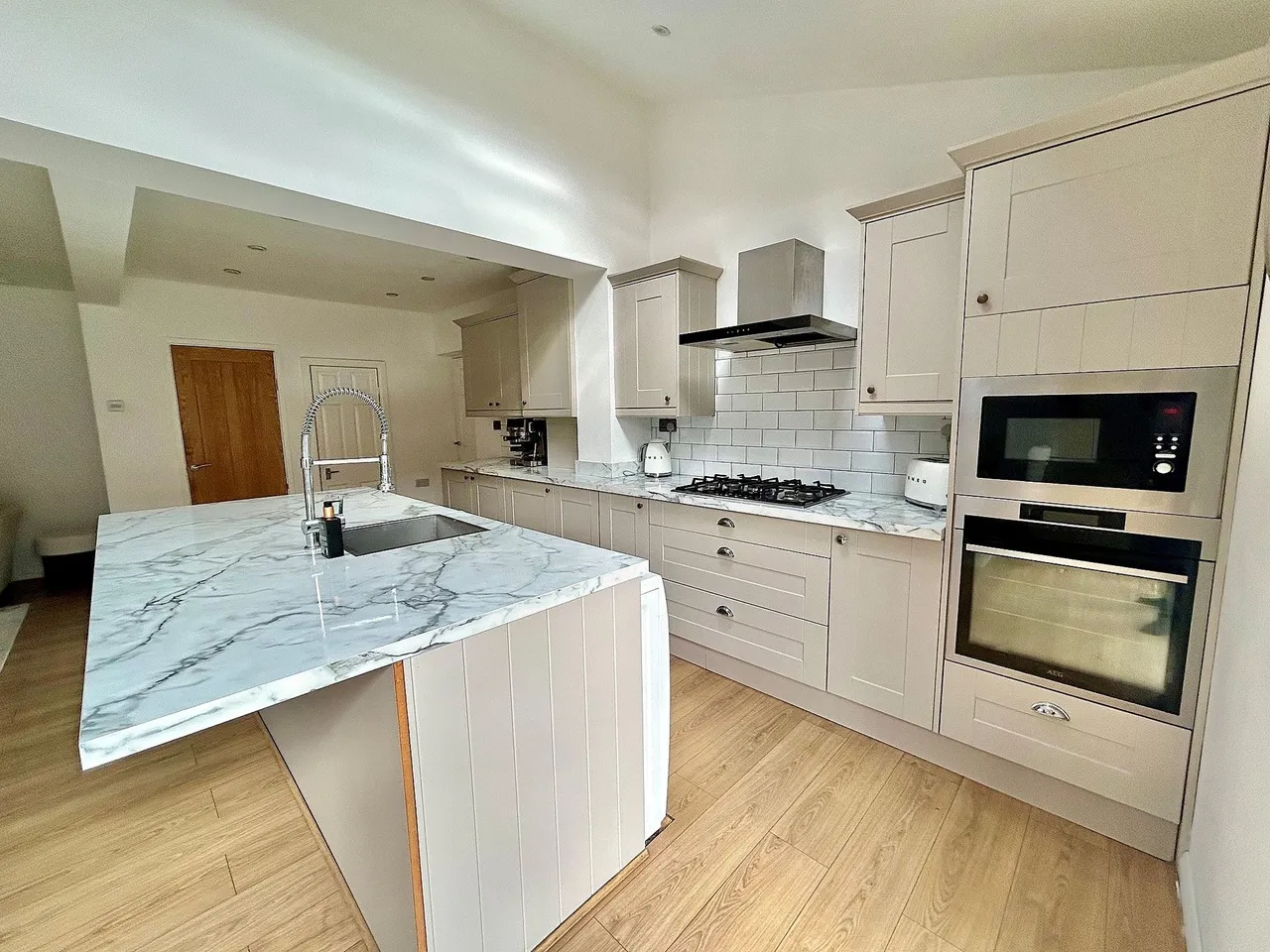 Merston Drive, Manchester, photo 16