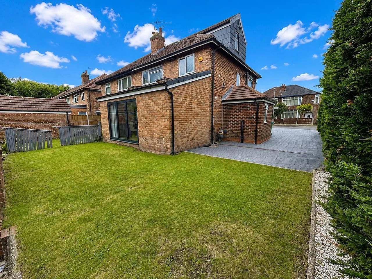 Merston Drive, Manchester, photo 25