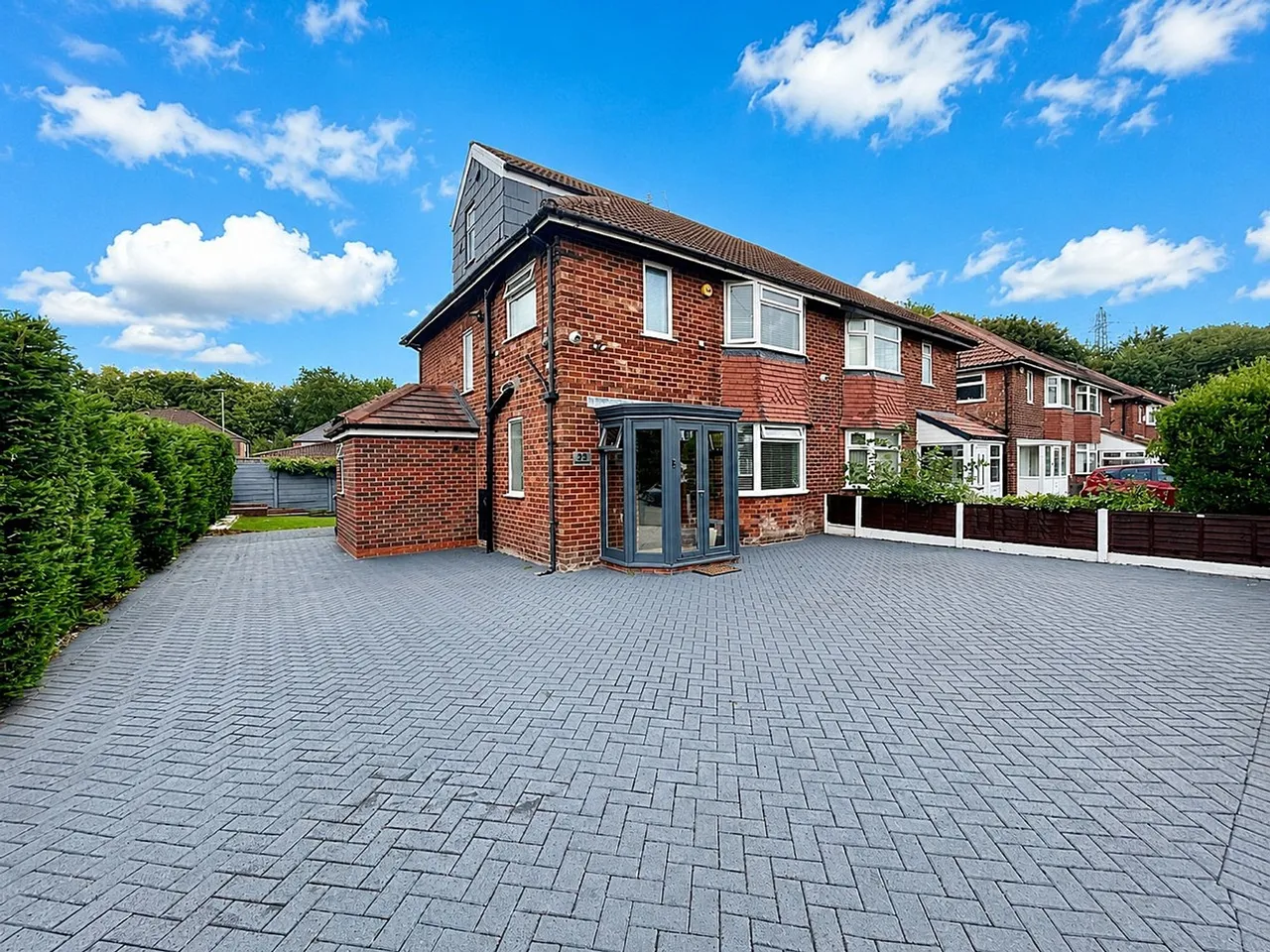 4 bed house for sale, Merston Drive, Manchester