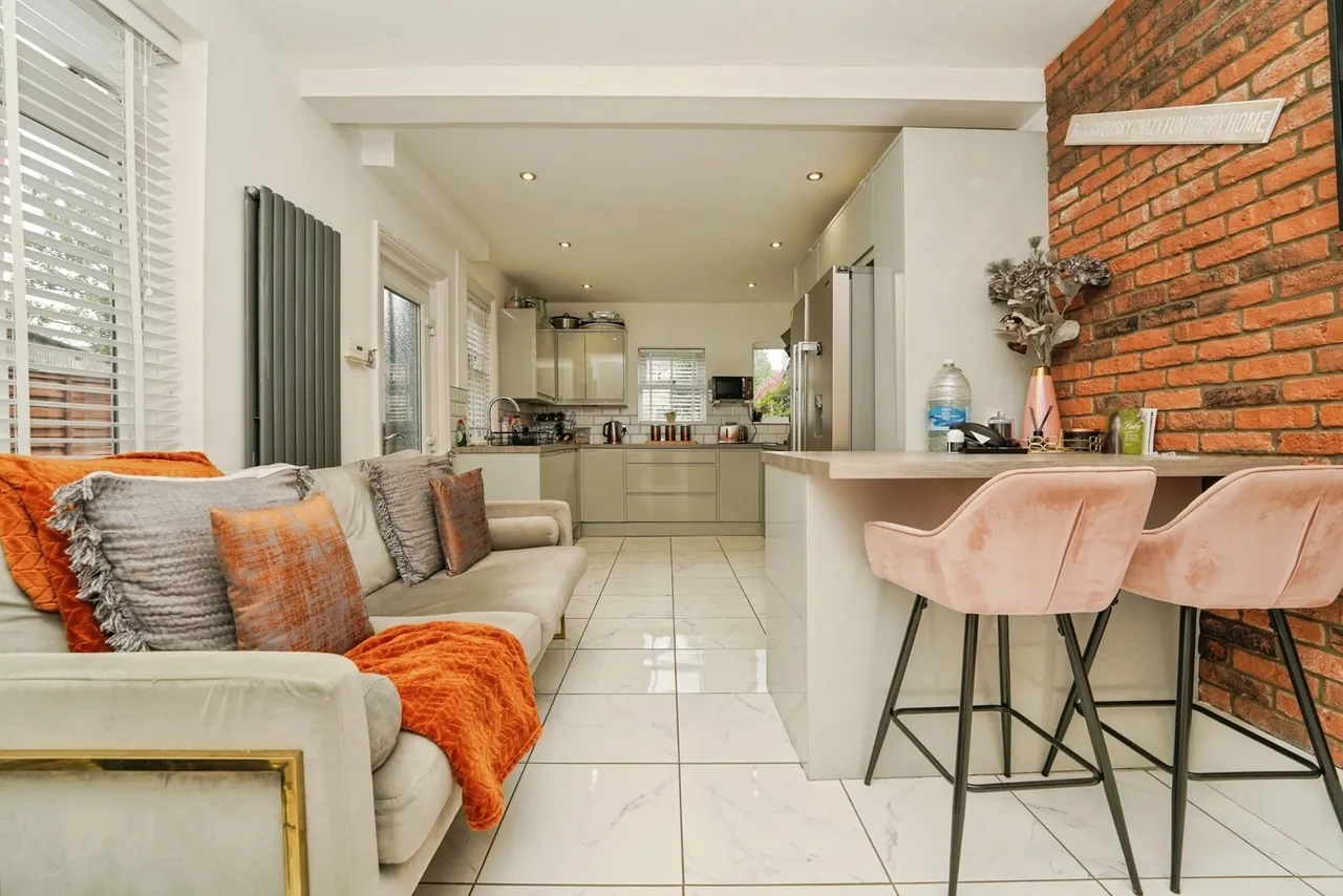 Furlong Road, Gloucester, Gloucestershire, GL1, photo 3