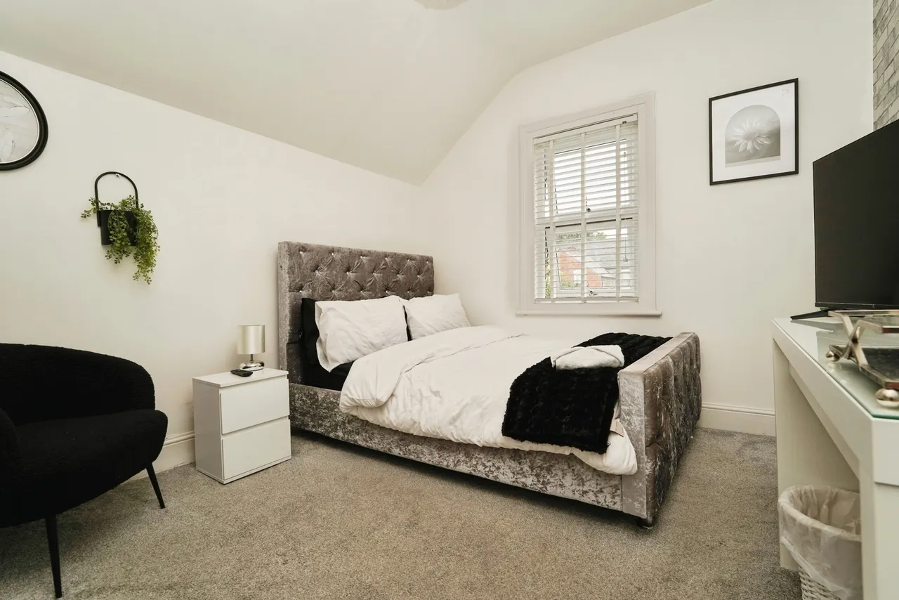 Furlong Road, Gloucester, Gloucestershire, GL1, photo 12