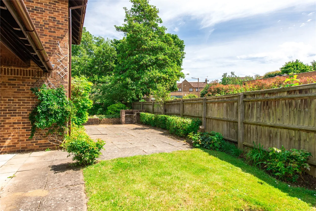 Redland Drive, Loughton, MK5, photo 18