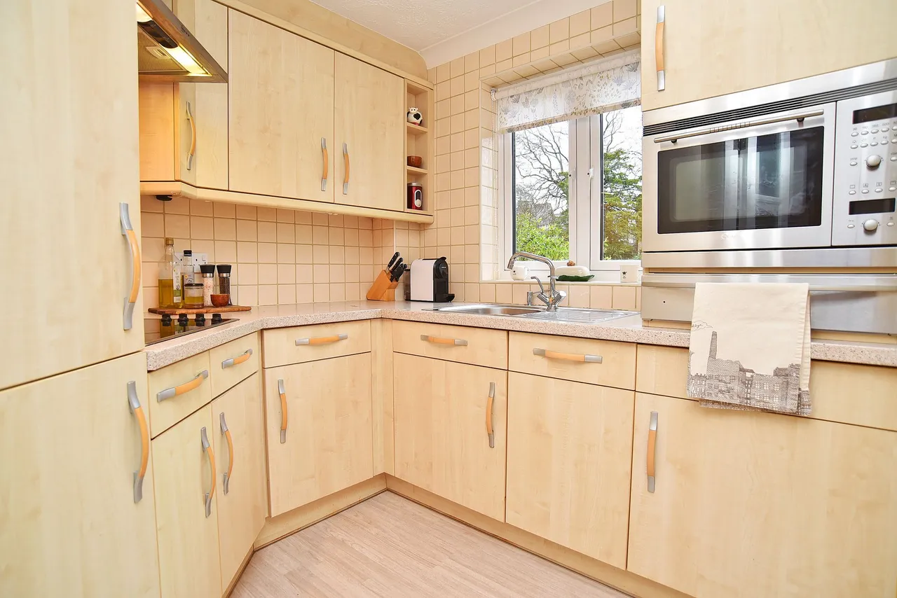The Adelphi Cold Bath Road, Harrogate, HG2, photo 4