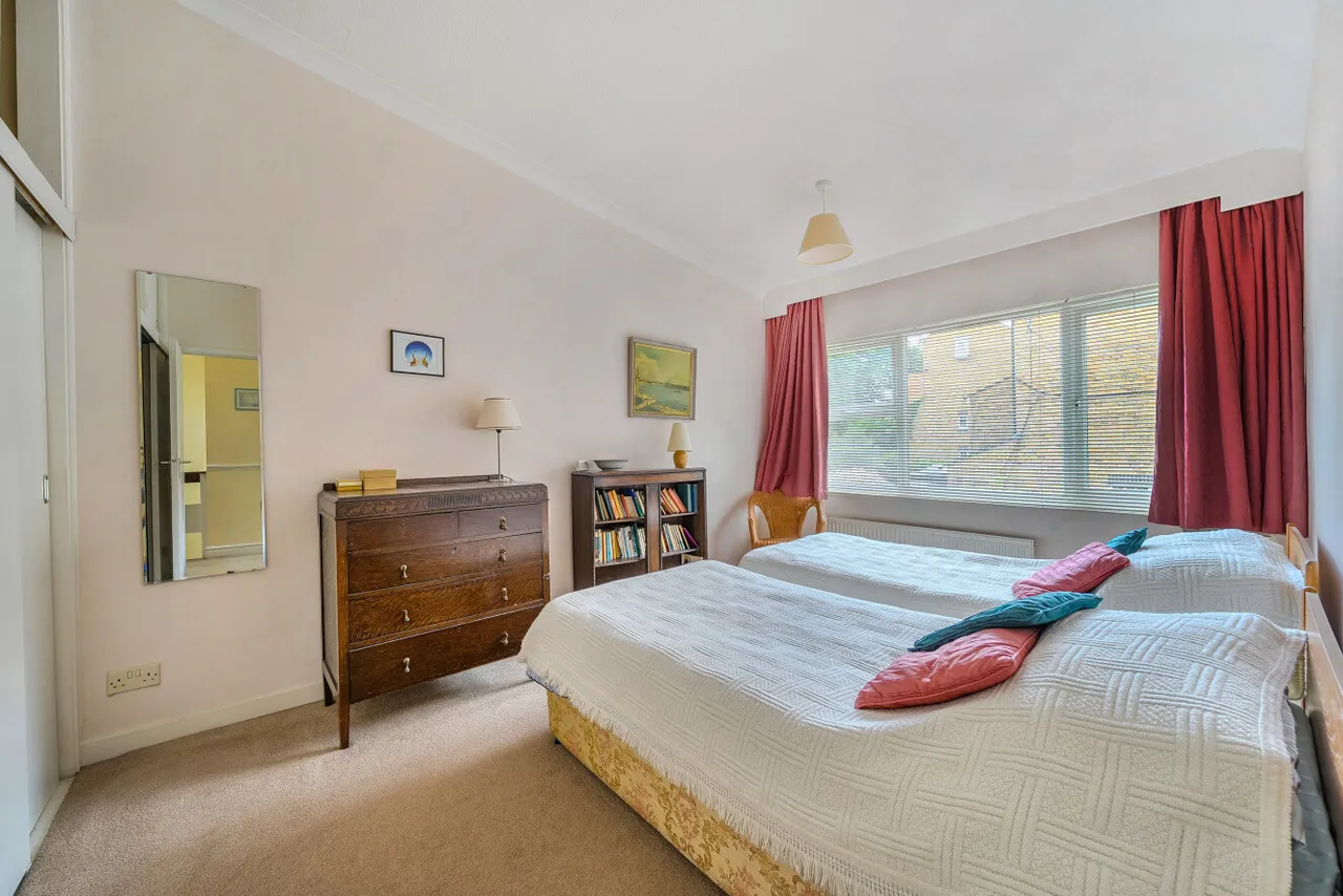 Alton Gardens, Beckenham, BR3, photo 6
