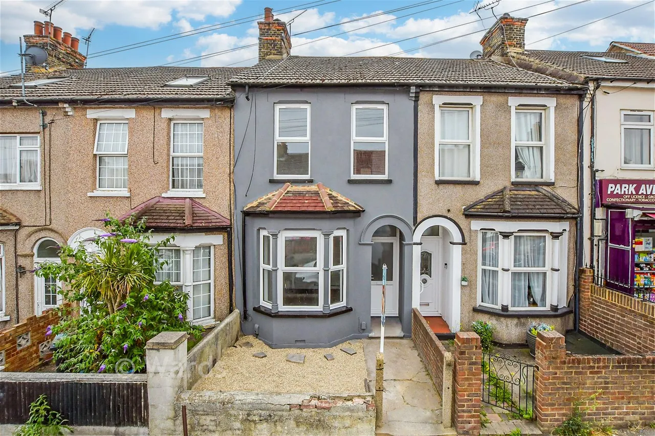 2 bed house for sale, Park Avenue, Northfleet, DA11