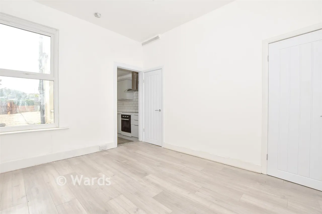 Park Avenue, Northfleet, DA11, photo 4