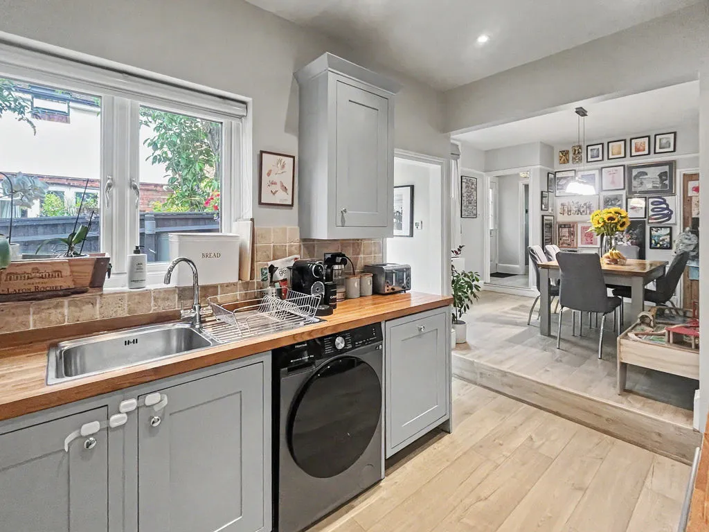 Spring Gardens Road, High Wycombe HP13 7AG, photo 3
