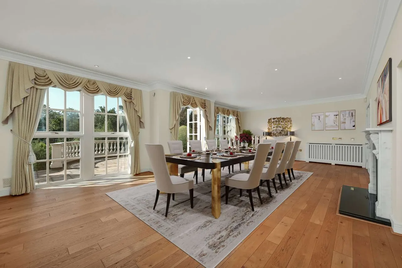 Blackhills, Esher, Surrey, KT10 9JP, photo 9