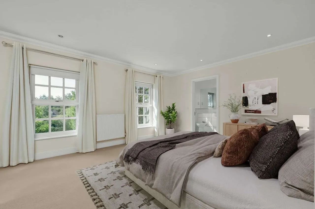 Blackhills, Esher, Surrey, KT10 9JP, photo 6