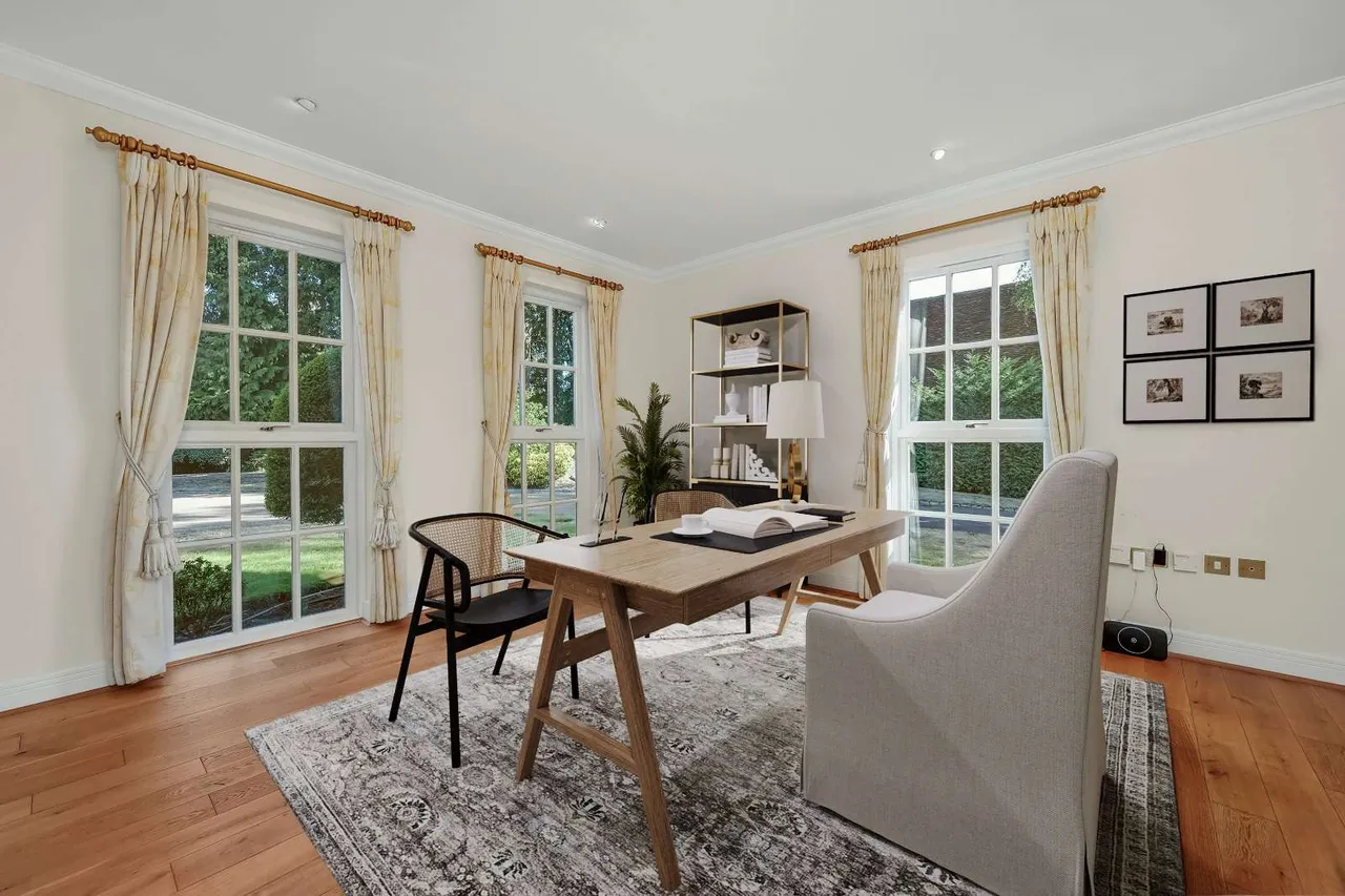 Blackhills, Esher, Surrey, KT10 9JP, photo 7