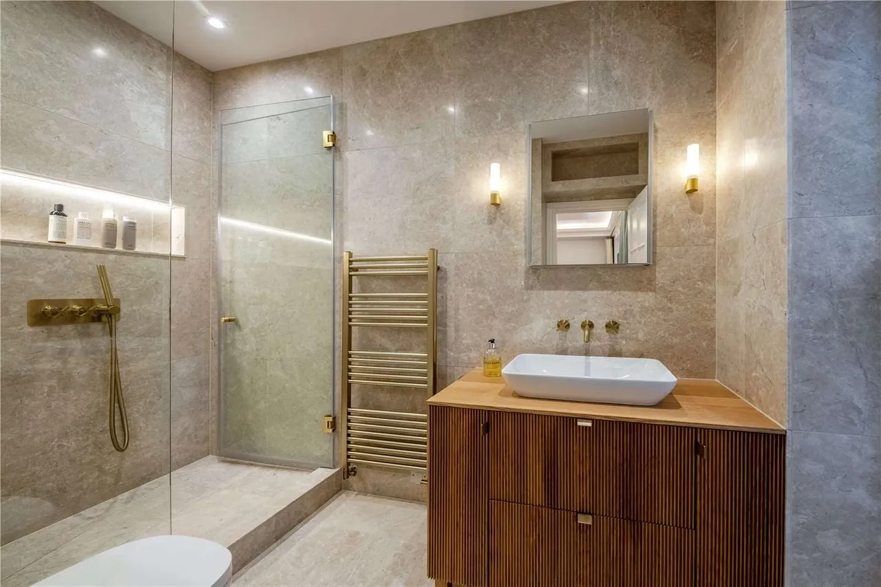 Palace Gardens Terrace, London, W8 4RP, photo 9
