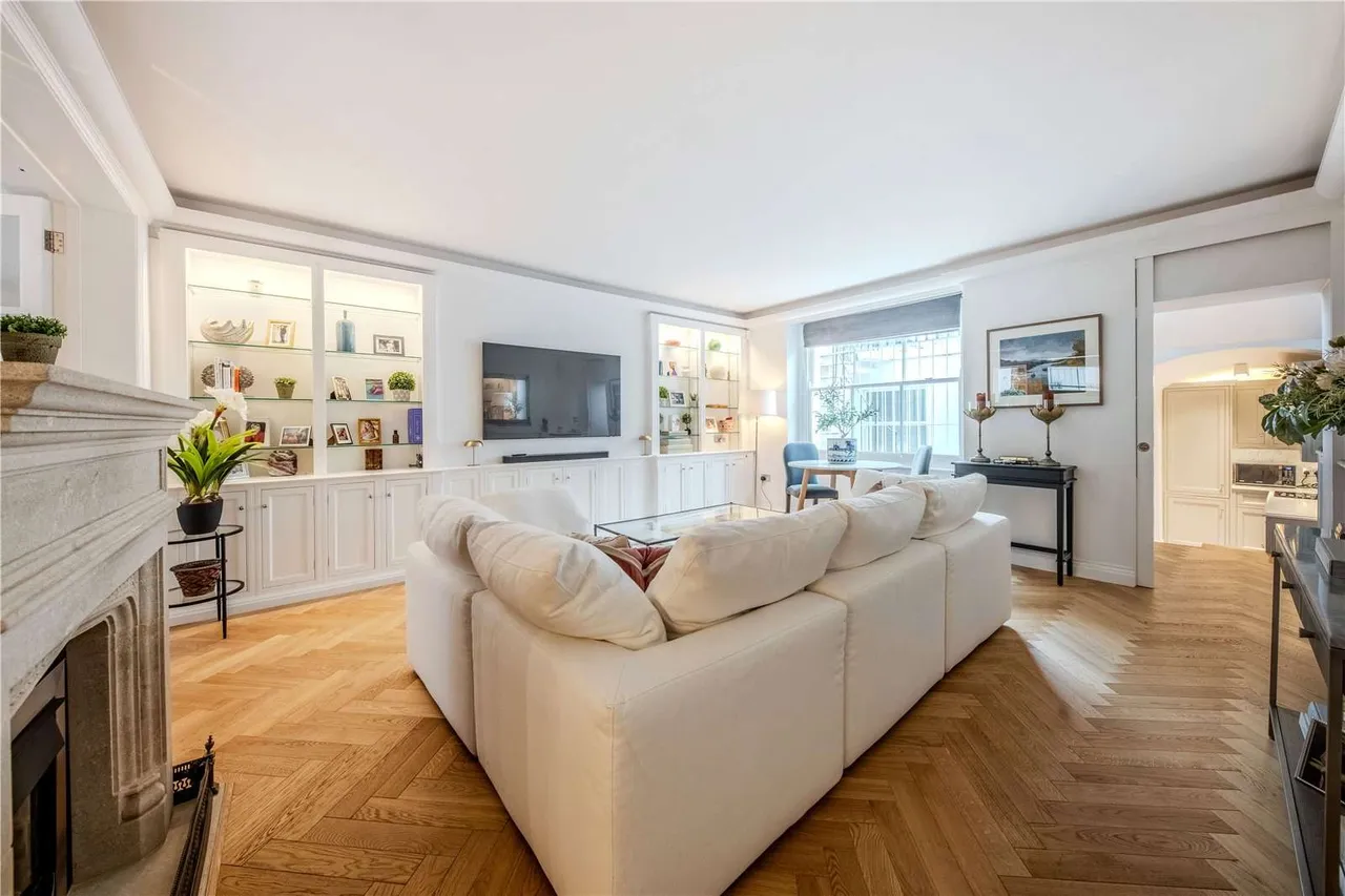 Palace Gardens Terrace, London, W8 4RP, photo 6