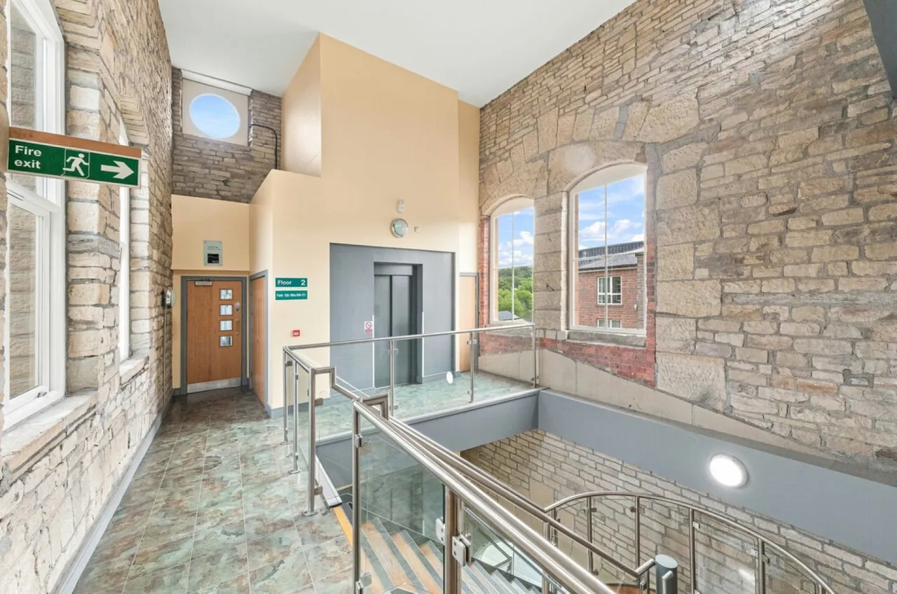 Firth Street, Huddersfield, HD1, photo 8