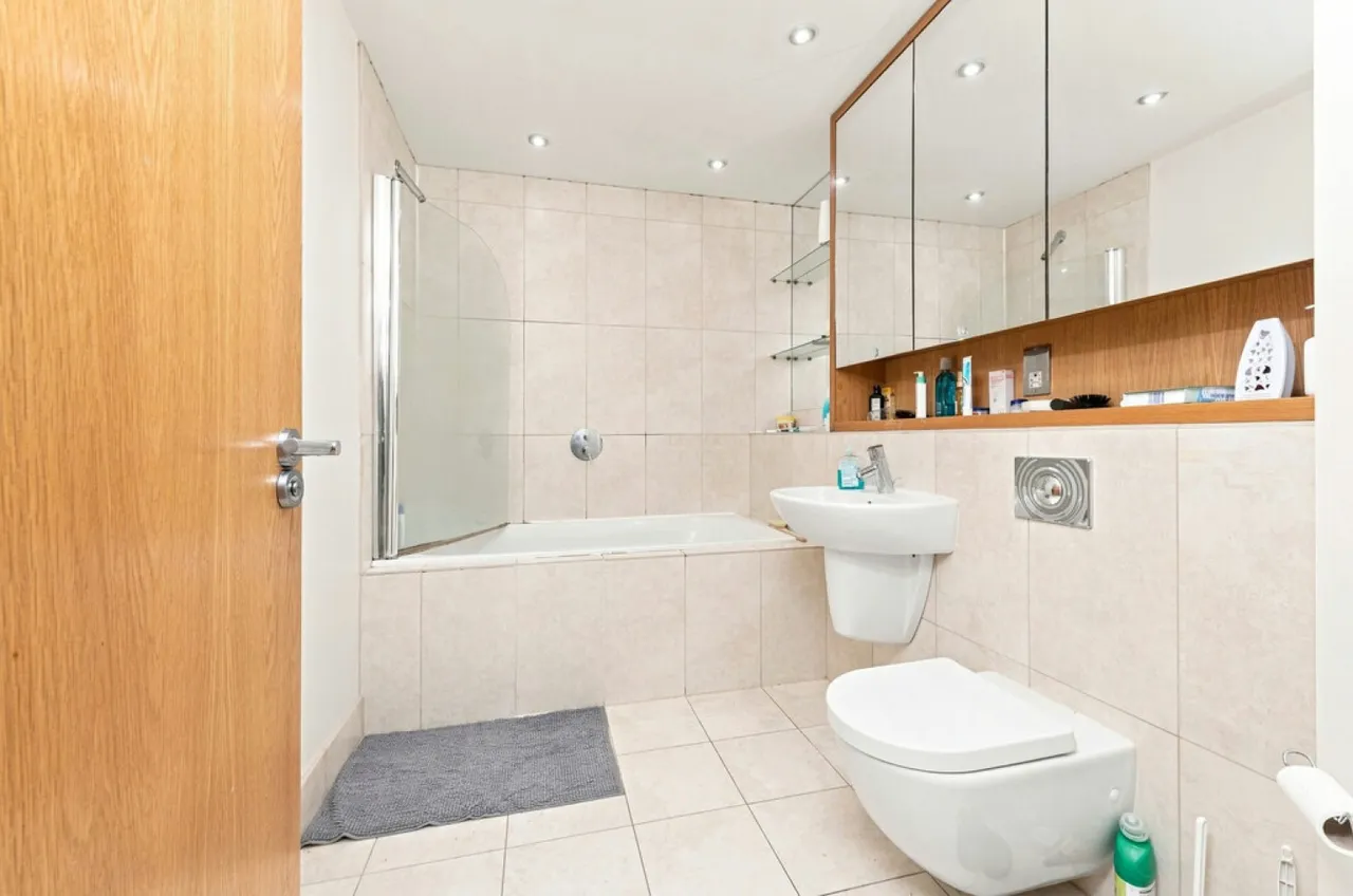 Firth Street, Huddersfield, HD1, photo 7