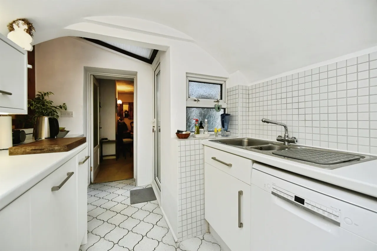 Marine Parade, Brighton, BN2, photo 15