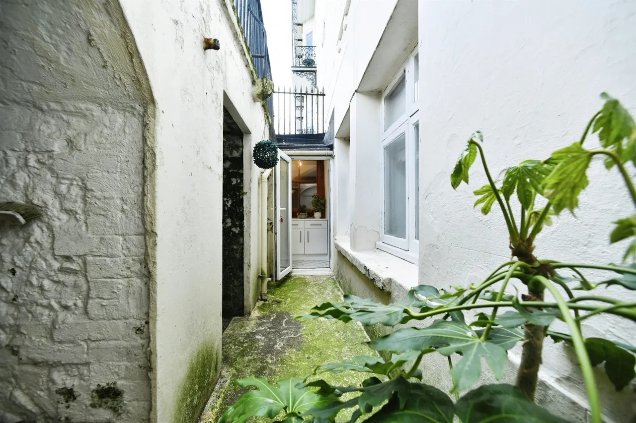 Marine Parade, Brighton, BN2, photo 13