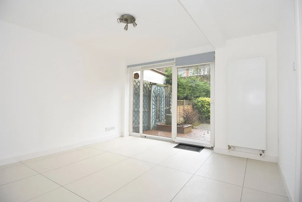 Woodville Road, Richmond, TW10, photo 4