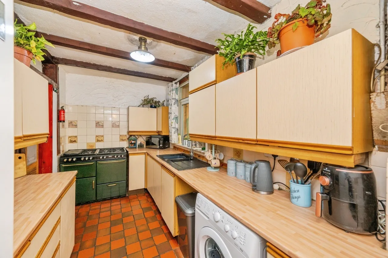 Bright Crescent, Tamworth, B77, photo 19