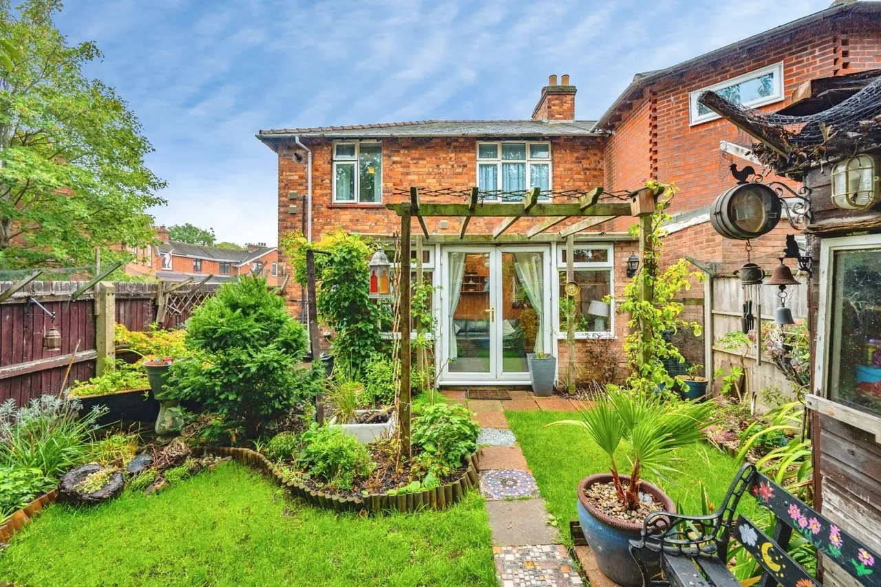 Bright Crescent, Tamworth, B77, photo 21