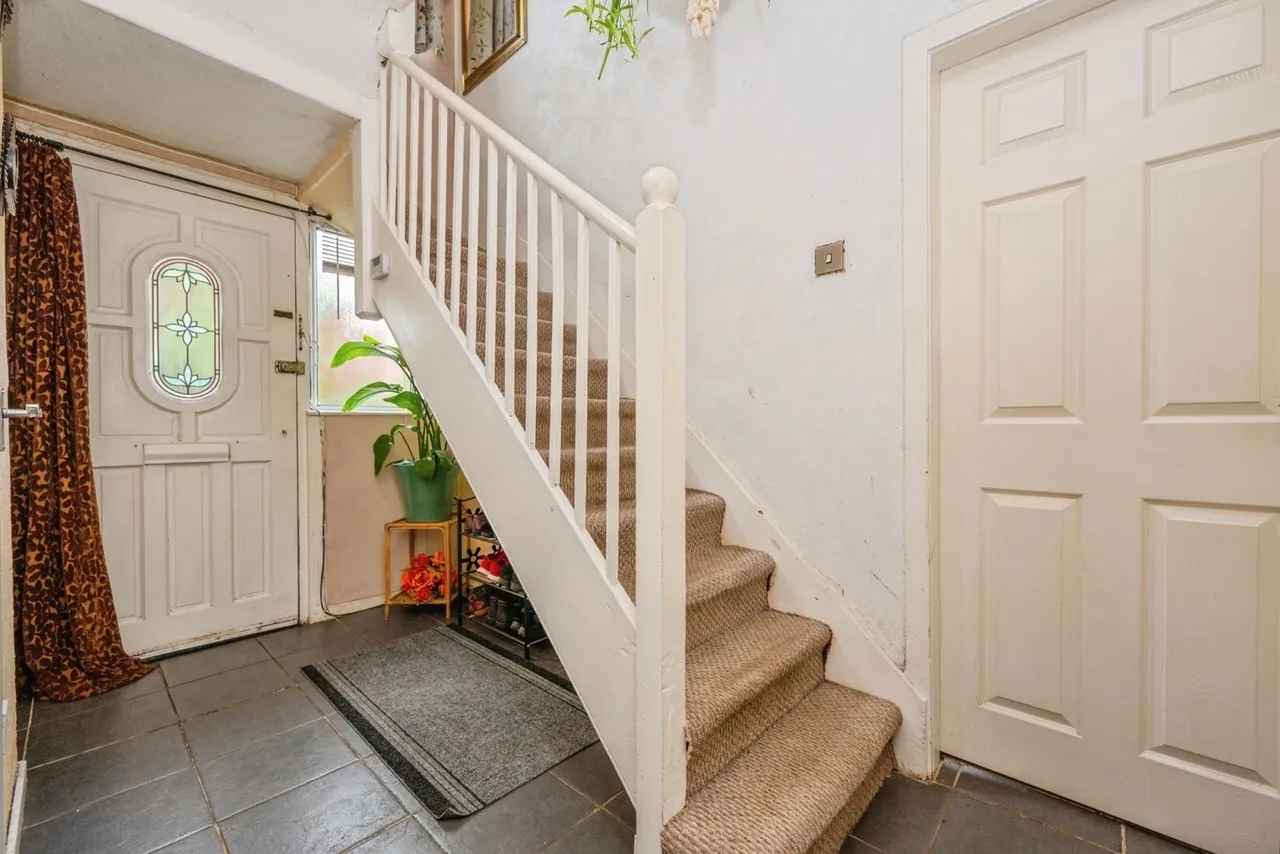 Bright Crescent, Tamworth, B77, photo 17
