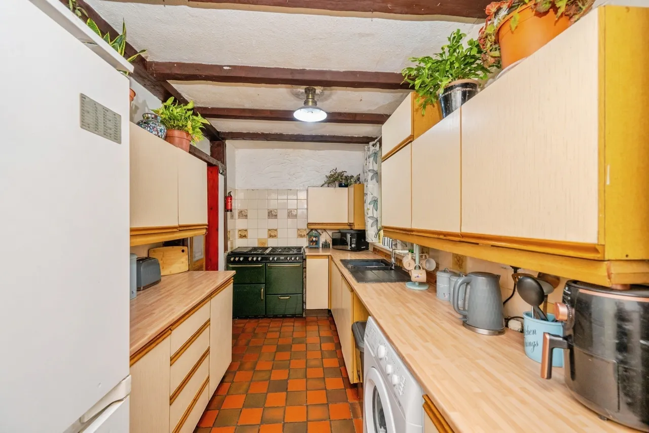 Bright Crescent, Tamworth, B77, photo 15